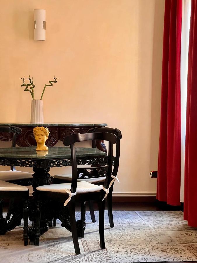 Piazza Maggiore Luxury Apartment โบโลญญา ภายนอก รูปภาพ