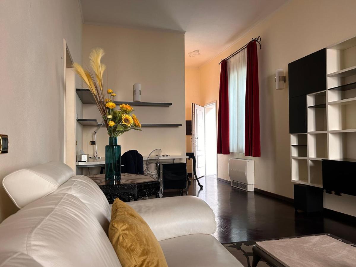 Piazza Maggiore Luxury Apartment โบโลญญา ภายนอก รูปภาพ