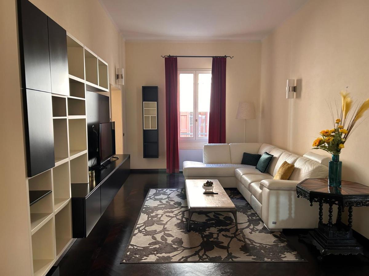 Piazza Maggiore Luxury Apartment โบโลญญา ภายนอก รูปภาพ