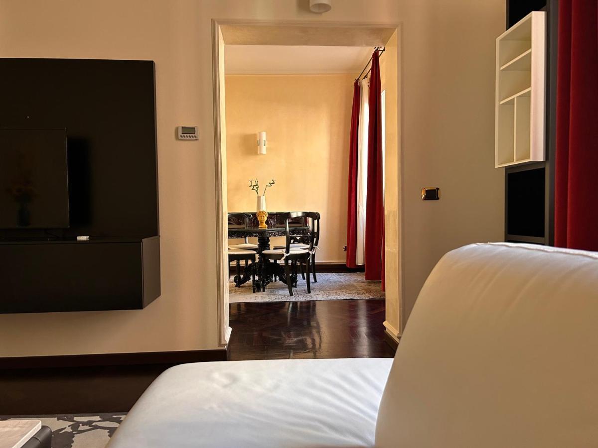 Piazza Maggiore Luxury Apartment โบโลญญา ภายนอก รูปภาพ