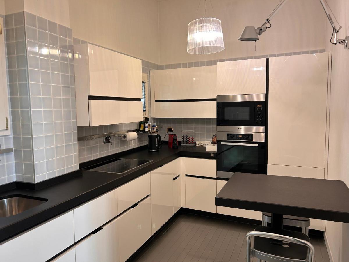 Piazza Maggiore Luxury Apartment โบโลญญา ภายนอก รูปภาพ