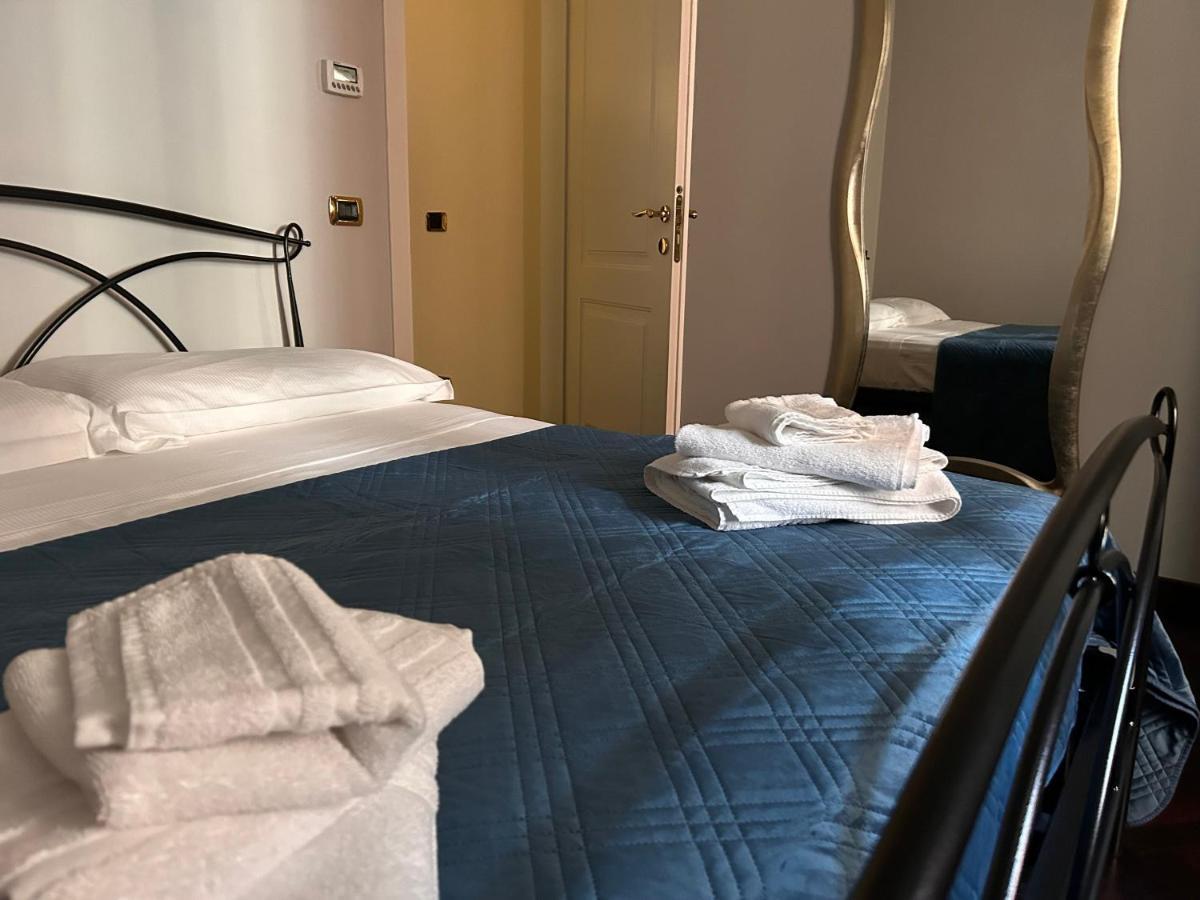 Piazza Maggiore Luxury Apartment โบโลญญา ภายนอก รูปภาพ